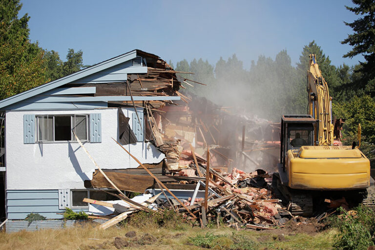 4 Reasons Why Contracting Companies Execute House Demolition Perth